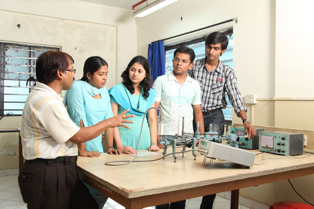 B P Poddar Electronics Lab